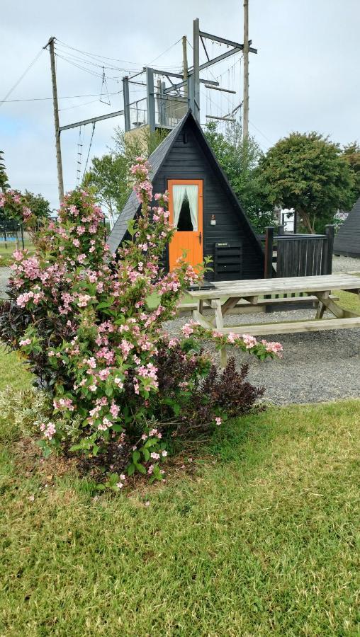 Carrowmena School House & Glamping Hotell Limavady Exteriör bild