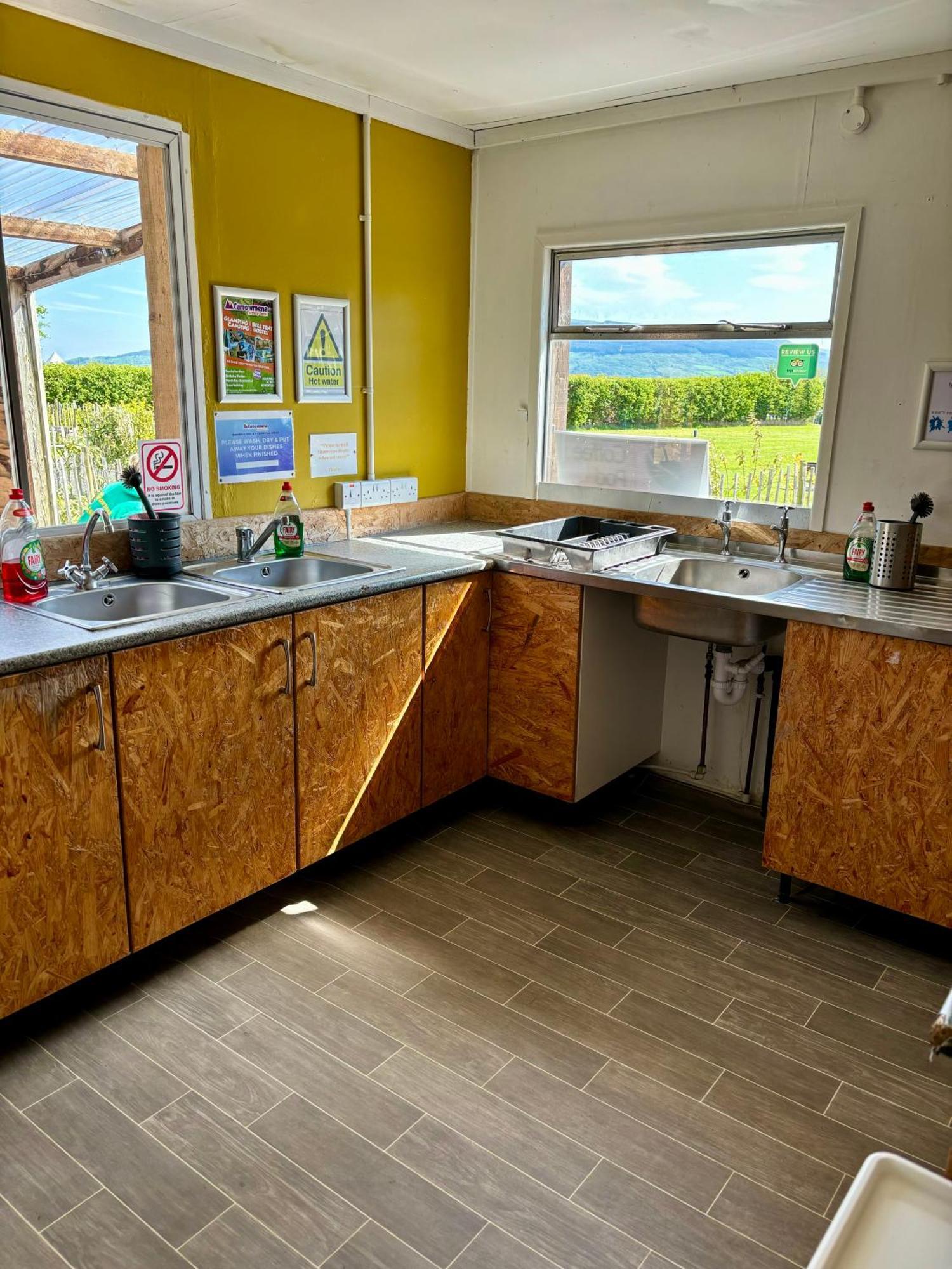 Carrowmena School House & Glamping Hotell Limavady Exteriör bild