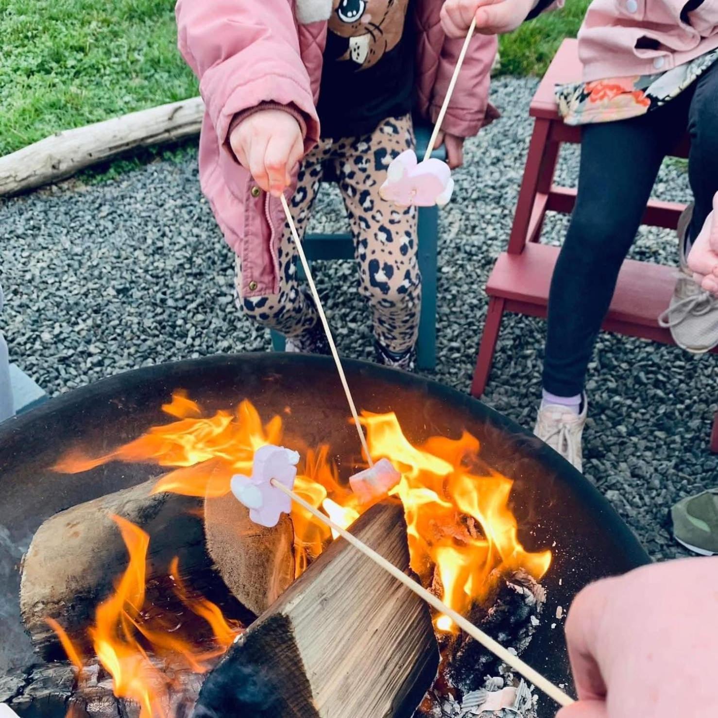 Carrowmena School House & Glamping Hotell Limavady Exteriör bild